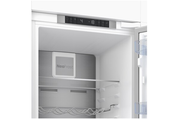 Lodówka do zabudowy Beko BCNA306E4SN