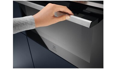 Kuchenka mikrofalowa Electrolux EVM6E46X
