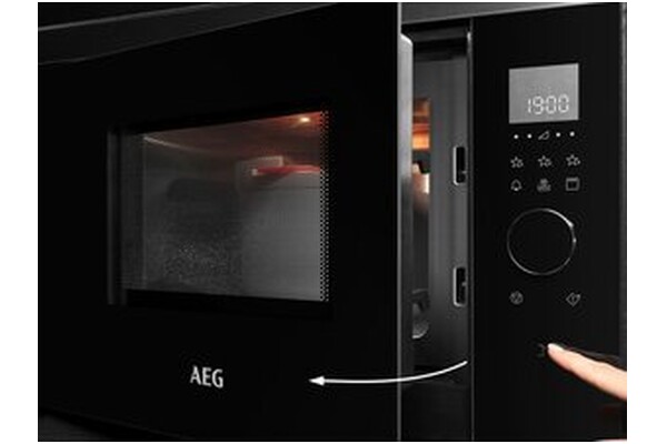 Kuchenka mikrofalowa Electrolux MBB1756SEM