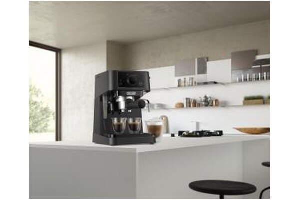 Ekspres De’Longhi EC235BK kolbowy czarny