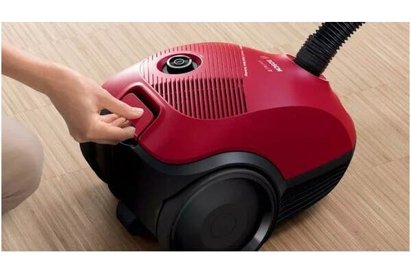 Odkurzacz Bosch BGLS2RD1 tradycyjny workowy 600W czerwony