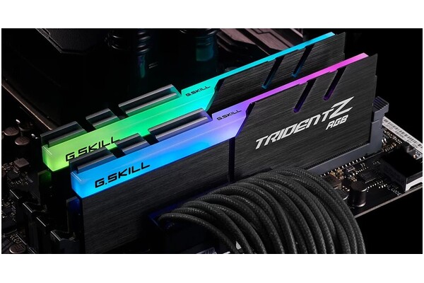 Pamięć RAM G.Skill Trident Z RGB 16GB DDR4 4133MHz 1.4V