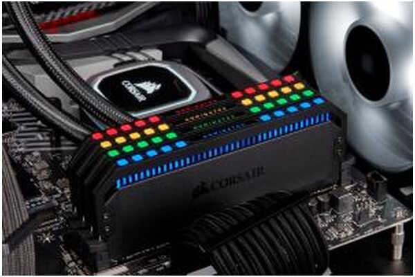 Pamięć RAM CORSAIR Dominator Platinum RGB 64GB DDR4 3600MHz 1.35V 16CL