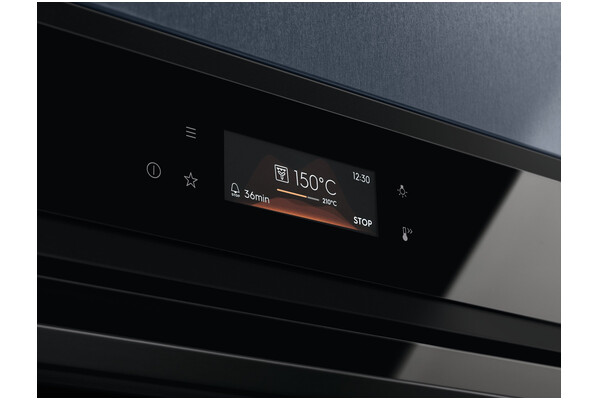 Piekarnik do zabudowy Electrolux EOB8S39H SteamBoost elektryczny Parowy czarny