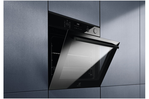 Piekarnik do zabudowy Electrolux EOC8P39H SteamCrisp elektryczny Parowy czarny