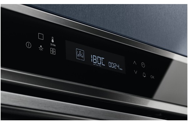 Piekarnik do zabudowy Electrolux EOE7P31X SenseCook elektryczny Czarno-stalowy