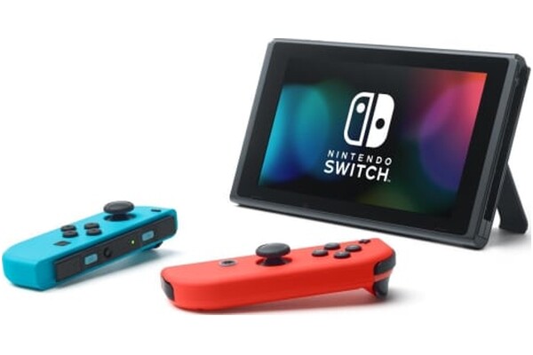 Konsola Nintendo Switch 32GB Czerwono-niebieski + Nintendo Switch Sports + 90 dni Nintendo Switch Online