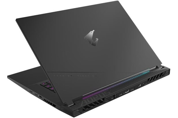 Laptop GIGABYTE Aorus 15 15.6" Intel Core Ultra 7 155H NVIDIA GeForce RTX 4060 32GB 2048GB SSD M.2 Windows 11 Home