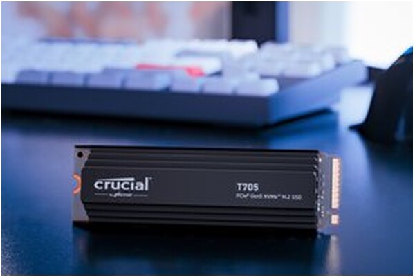 Dysk wewnętrzny Crucial T705 Heatsink SSD M.2 NVMe 2TB