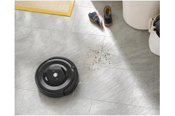 Odkurzacz iRobot E5 Roomba robot sprzątający z pojemnikiem czarny