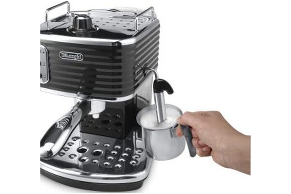 Ekspres De’Longhi Scultura ECZ351BK automatyczny czarny