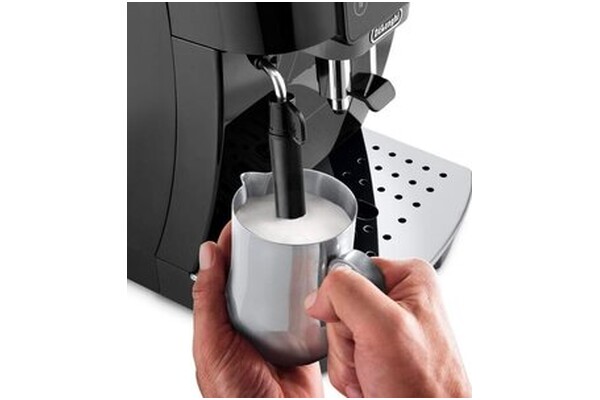 Ekspres De’Longhi Magnifica ECAM22021B automatyczny czarny