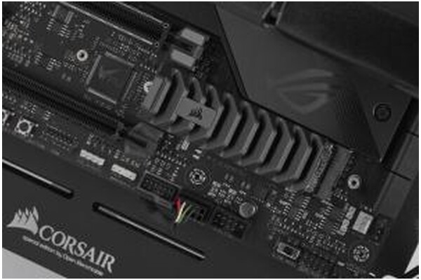 Dysk wewnętrzny CORSAIR MP600 Pro XT SSD M.2 NVMe 2TB