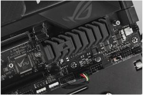 Dysk wewnętrzny CORSAIR MP600 Pro XT SSD M.2 NVMe 2TB