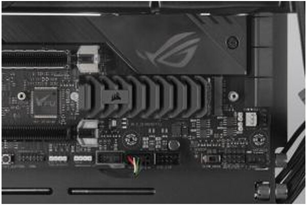 Dysk wewnętrzny CORSAIR MP600 Pro XT SSD M.2 NVMe 2TB