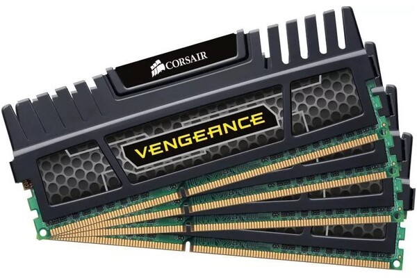 Pamięć RAM CORSAIR Vengeance 32GB DDR3 1600MHz Z radiatorem 1.5V 10CL