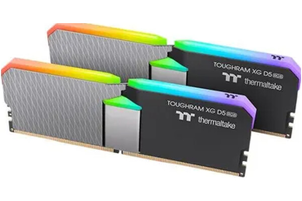 Pamięć RAM Thermaltake Toughram XG Black RGB 32GB DDR5 8000MHz Z radiatorem 1.5V 38CL