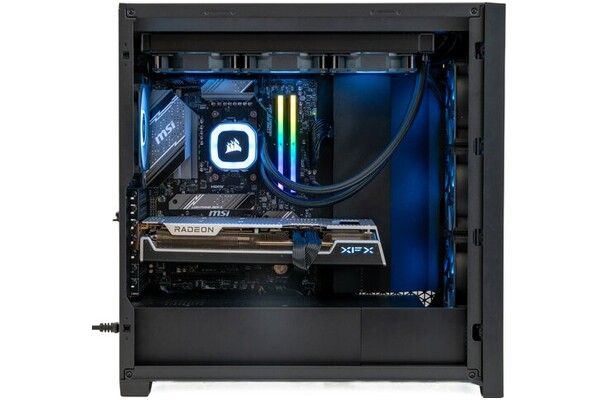Mad Dog CORSAIR5000D-A01DR32 AMD Ryzen 9 32GB DDR5 AMD Radeon RX 7800 XT 16GB 2TB SSD brak