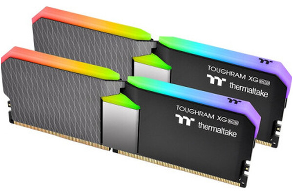 Pamięć RAM Thermaltake Toughram XG RGB 64GB DDR4 3600MHz Z radiatorem 18CL
