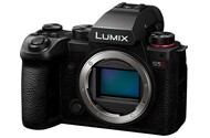 Aparat bezlusterkowy Panasonic DC-S5M2E - czarny