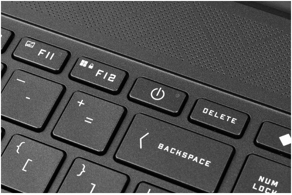 Laptop HP VICTUS 15 15.6" Intel Core i5 13420H NVIDIA GeForce RTX 4050 32GB 512GB SSD Windows 11 Home czarny