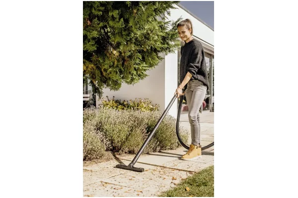 Odkurzacz Karcher KWD3 tradycyjny z pojemnikiem 1000W srebrno-czarny