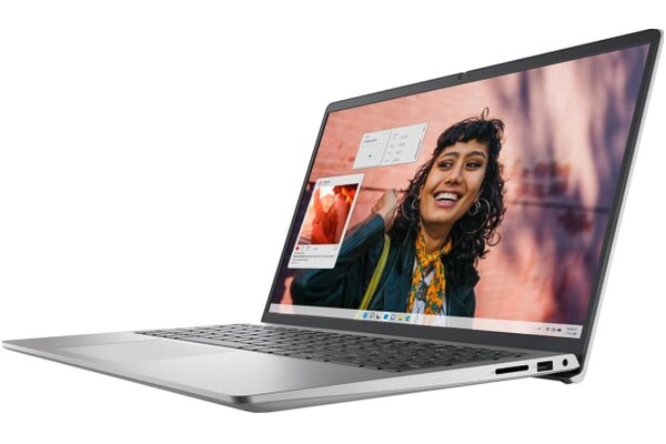 Laptop DELL Inspiron 3535 15.6" AMD Ryzen 7 7730U AMD Radeon 16GB 1TB SSD M.2 Windows 11 Home srebrny
