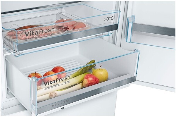 Lodówka Bosch Serie 6 KGE49AWCA