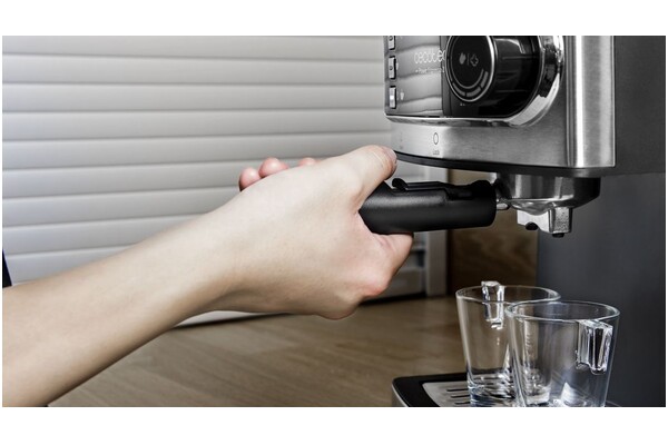 Ekspres Cecotec Cafelizzia automatyczny srebrny