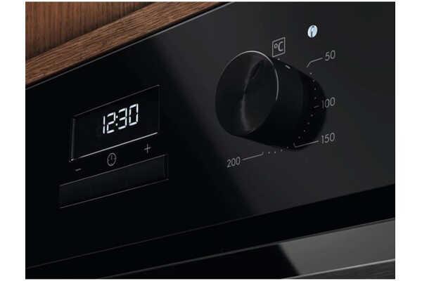 Piekarnik do zabudowy Electrolux LOH3H00BK elektryczny czarny