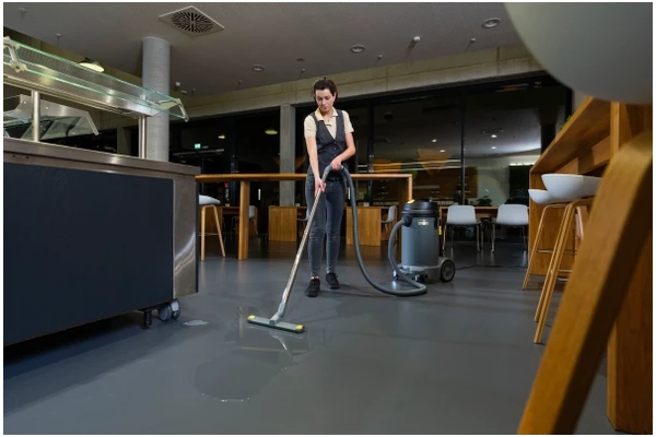 Odkurzacz Karcher NT48 tradycyjny workowy 1380W szary
