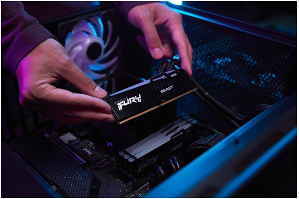 Pamięć RAM Kingston Fury Beast RGB 32GB DDR5 5600MHz Z radiatorem 1.25V
