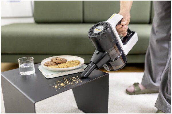 Odkurzacz Karcher VCS3 pionowy z pojemnikiem czarny