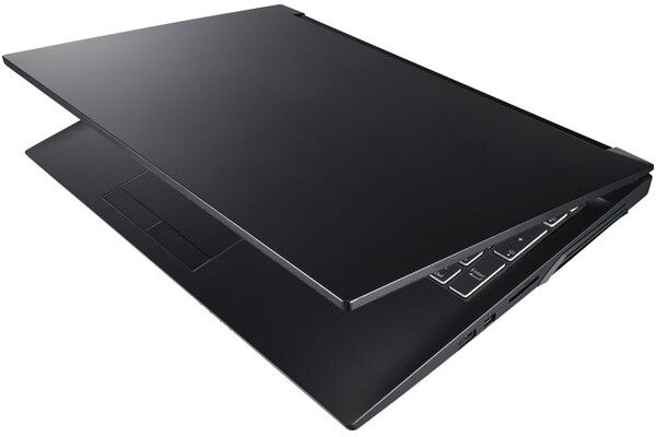 Laptop Dream Machines 15.6" Intel Core i5-13420H NVIDIA GeForce RTX 2050 16GB 512GB SSD M.2 czarny