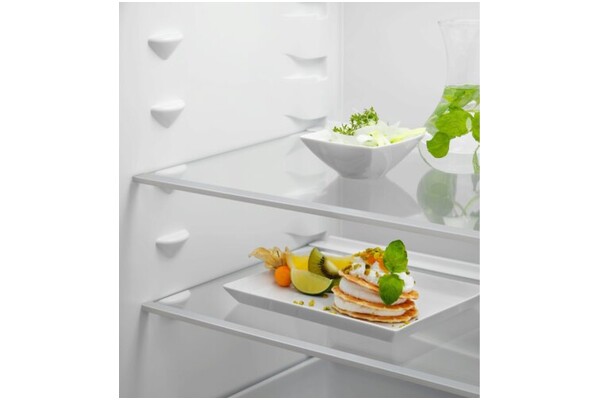 Lodówka do zabudowy Electrolux ENA7NE18S