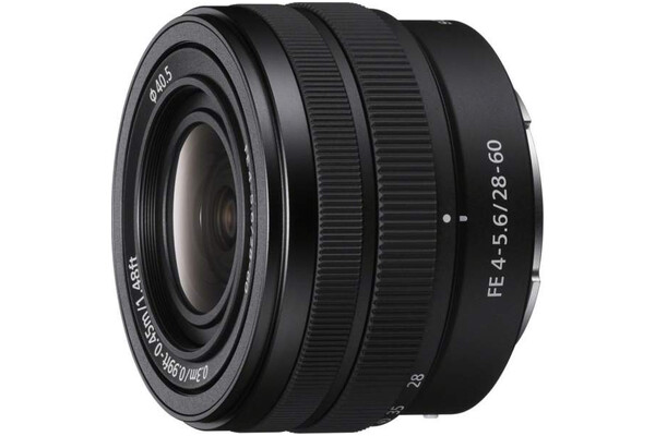 Aparat bezlusterkowy Sony ILCE-7 - srebrny + 28-60mm srebrne (ILCE7CM2LS.CEC)