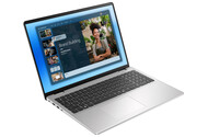 Laptop DELL 16 16.0" Intel Core i7-150U Intel 32GB 1TB SSD M.2 Windows 11 Home srebrny