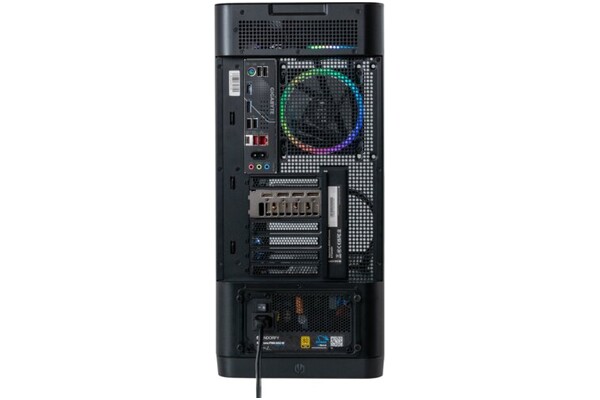 Mad Dog MADDOGAQUARIUS-U02DR32ULTRA7 32GB DDR5 NVIDIA GeForce RTX 5070 Ti 16GB 1TB SSD brak