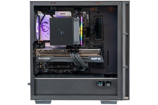 Mad Dog DEEPCOOL-A31WR32WH AMD Ryzen 7 32GB DDR5 AMD Radeon RX 9070 XT 16GB 2TB SSD Windows 11 Home