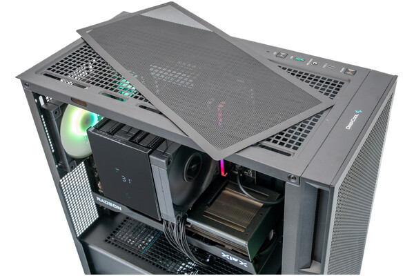 Mad Dog DEEPCOOL-A31WR32WH AMD Ryzen 7 32GB DDR5 AMD Radeon RX 9070 XT 16GB 2TB SSD Windows 11 Home