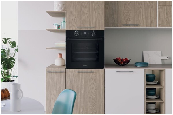 Piekarnik do zabudowy INDESIT IOK58HSB elektryczny czarny