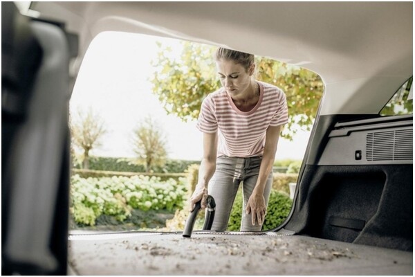 Odkurzacz Karcher WD4V tradycyjny bezworkowy żółty
