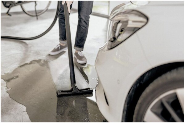 Odkurzacz Karcher WD4V tradycyjny bezworkowy żółty