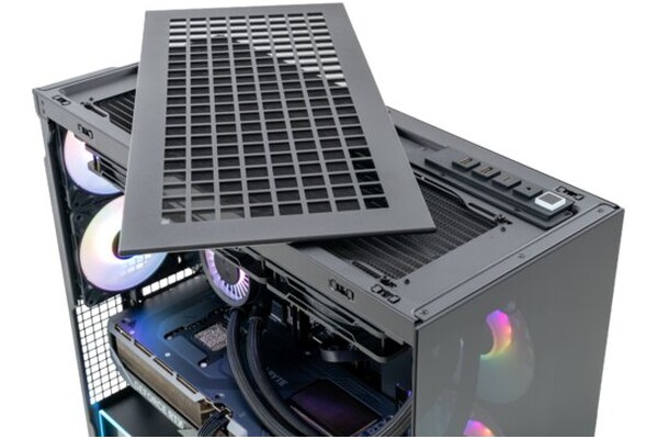 Mad Dog ARCTIC-U01WR64WP 64GB DDR5 NVIDIA GeForce RTX 5090 32GB 4TB SSD Windows 11 Professional