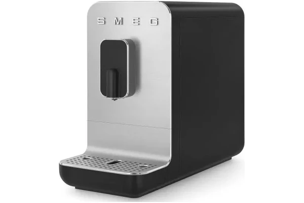 Ekspres Smeg BCC11BLMEU automatyczny srebrno-czarny